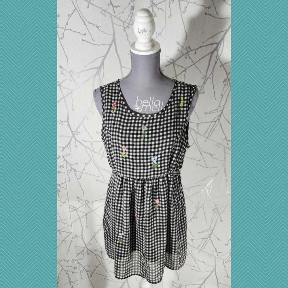 Stork & Babe Gingham Floral Embroidered Sleeveless Maternity Tunic